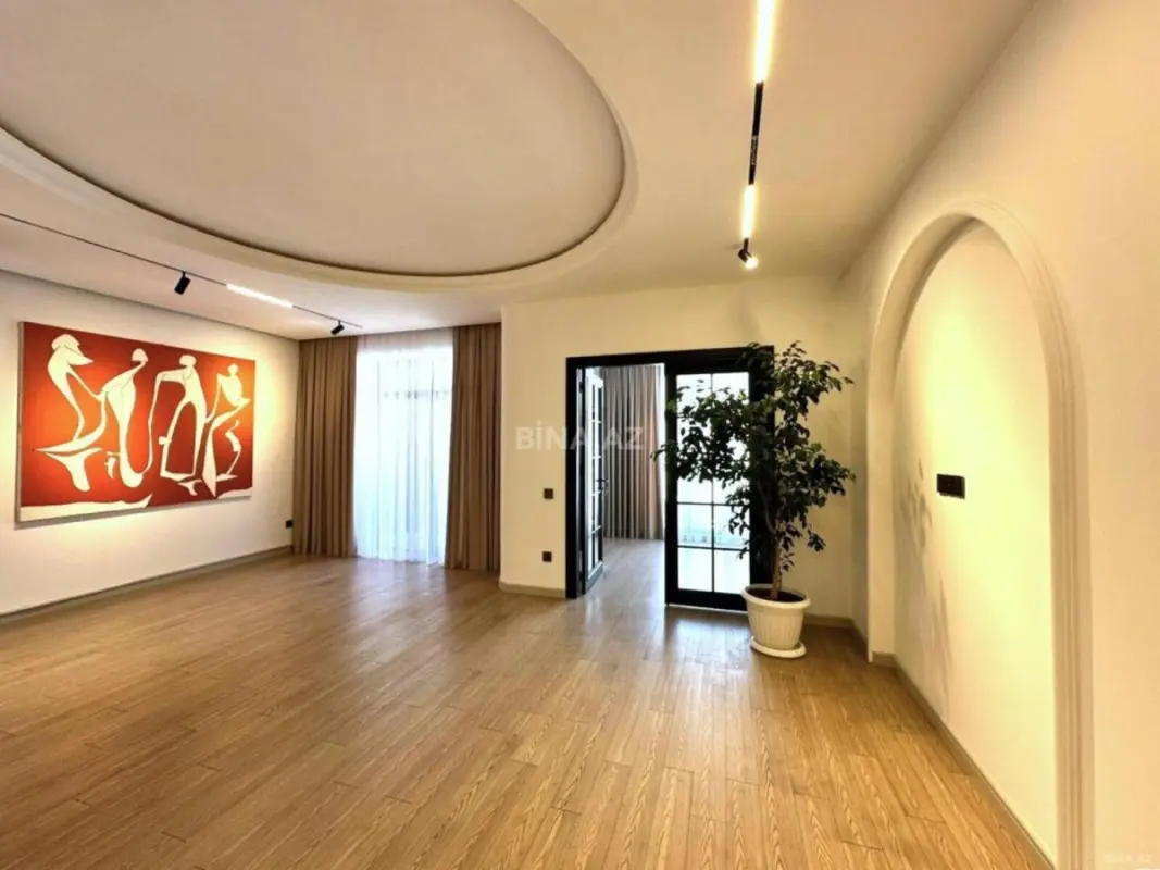Satılır 3 otaqlı mənzil 92 m²