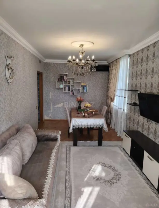 Satılır 2 otaqlı mənzil 70 m²