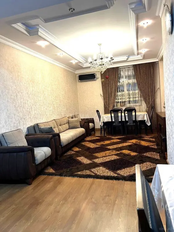 Satılır 3 otaqlı mənzil 120 m²