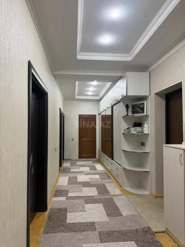 Satılır 3 otaqlı mənzil 105 m²