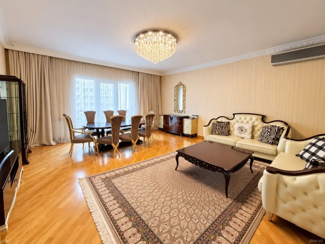 Kirayə verilir 3 otaqlı mənzil 150 m²