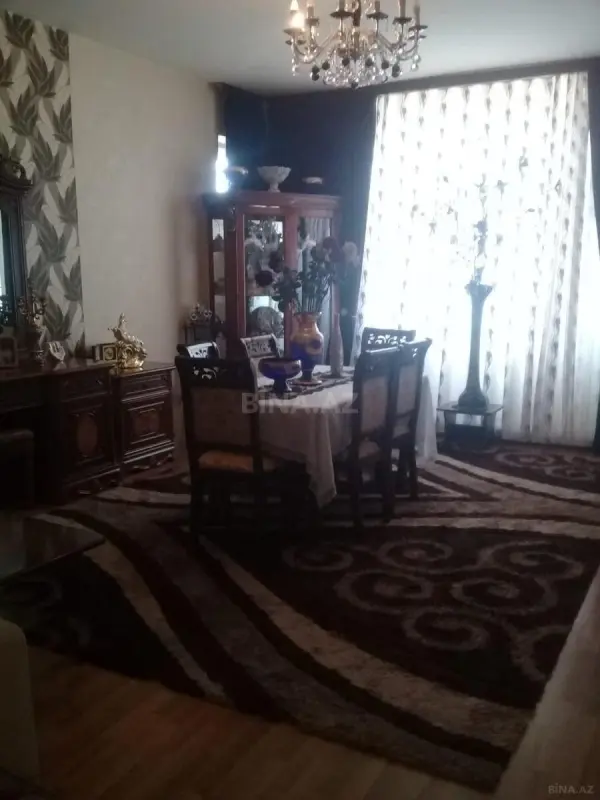 Kirayə verilir 3 otaqlı mənzil 135 m²