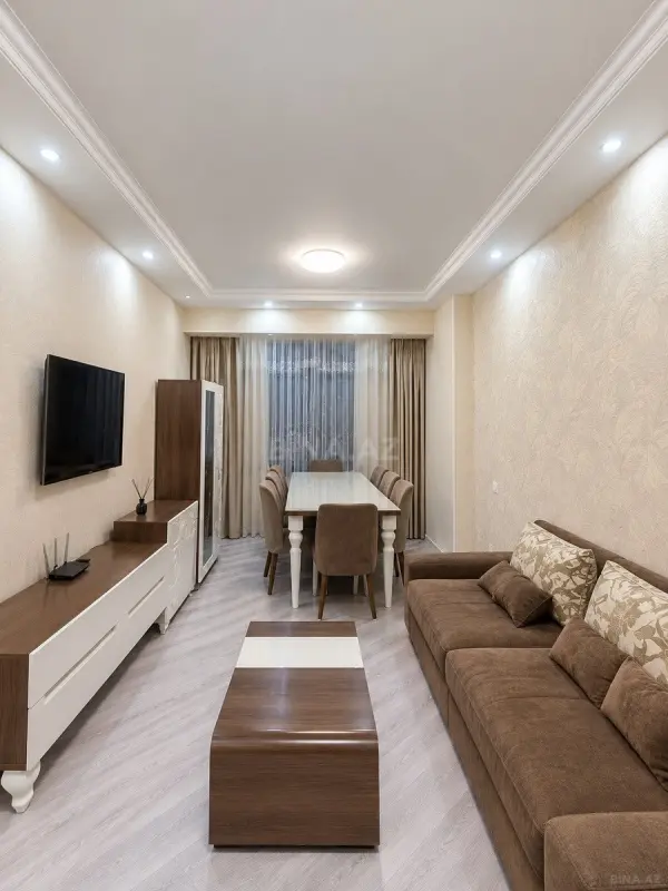 Kirayə verilir 2 otaqlı mənzil 80 m²