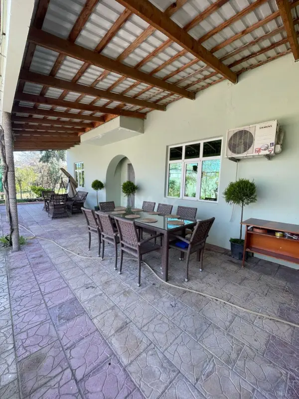 Satılır 5 otaqlı həyət evi 200 m²