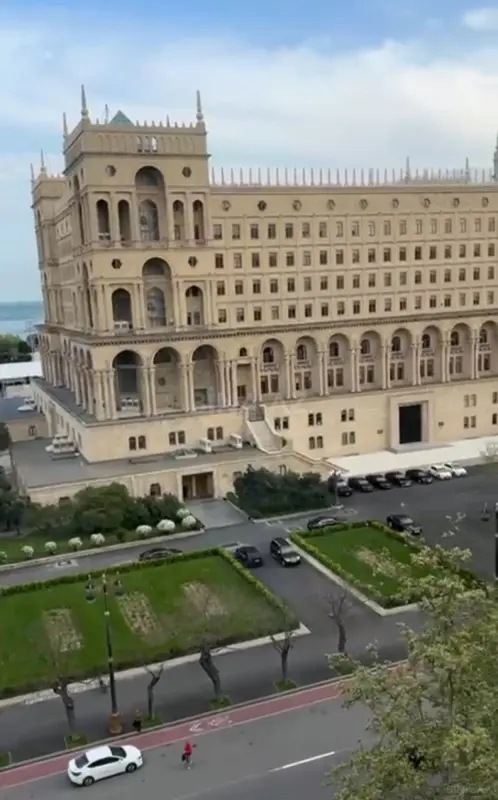 Satılır 3 otaqlı mənzil 100 m²