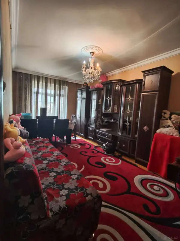 Satılır 4 otaqlı mənzil 80 m²