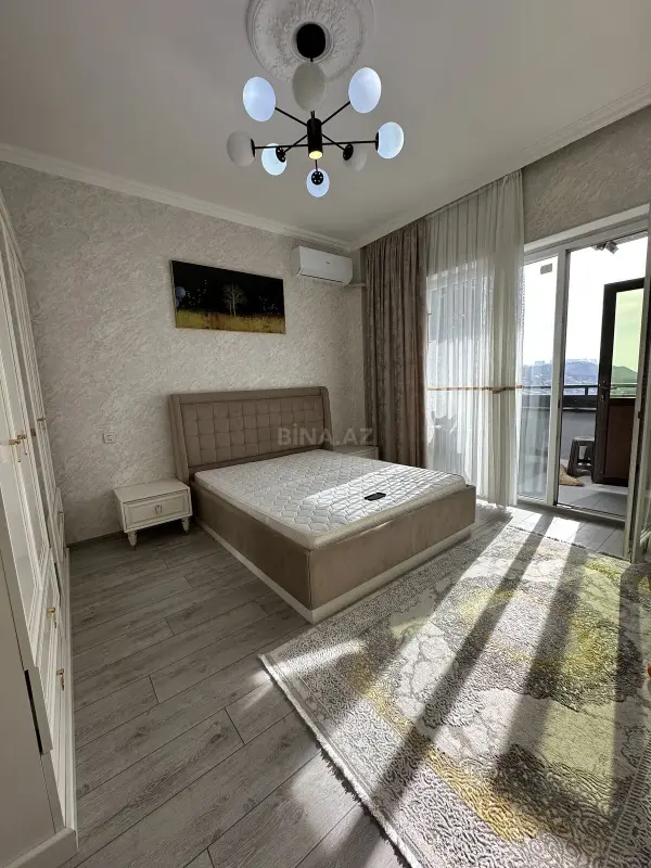 Kirayə verilir 2 otaqlı mənzil 73 m²