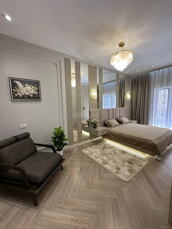 Satılır 3 otaqlı mənzil 91 m²