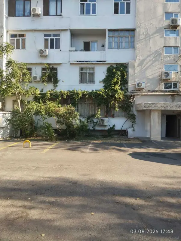 Satılır 4 otaqlı mənzil 90 m²