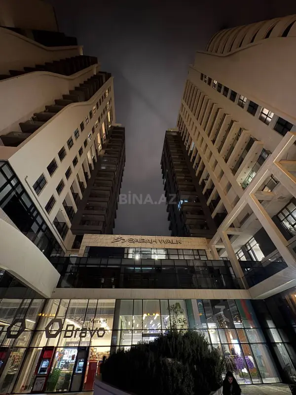 Kirayə verilir 2 otaqlı mənzil 83 m²