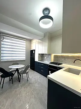 Satılır 3 otaqlı mənzil 100 m² — Bakı 3 otaq 100.00 m²