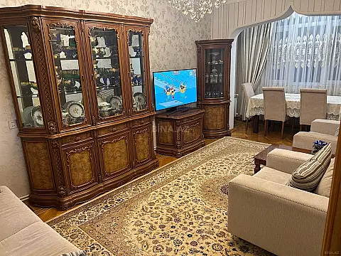 Satılır 4 otaqlı mənzil 110 m² — Bakı, Əhmədli 4 otaq 110.00 m²