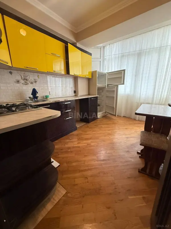 Satılır 3 otaqlı mənzil 73 m²