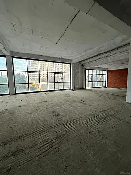 Kirayə verilir obyekt 350 m² — Bakı, Əhmədli 350.00 m²