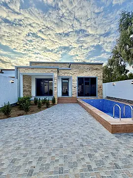 Satılır 4 otaqlı həyət evi 180 m² — Bakı, Şüvəlan 4 otaq 180.00 m²