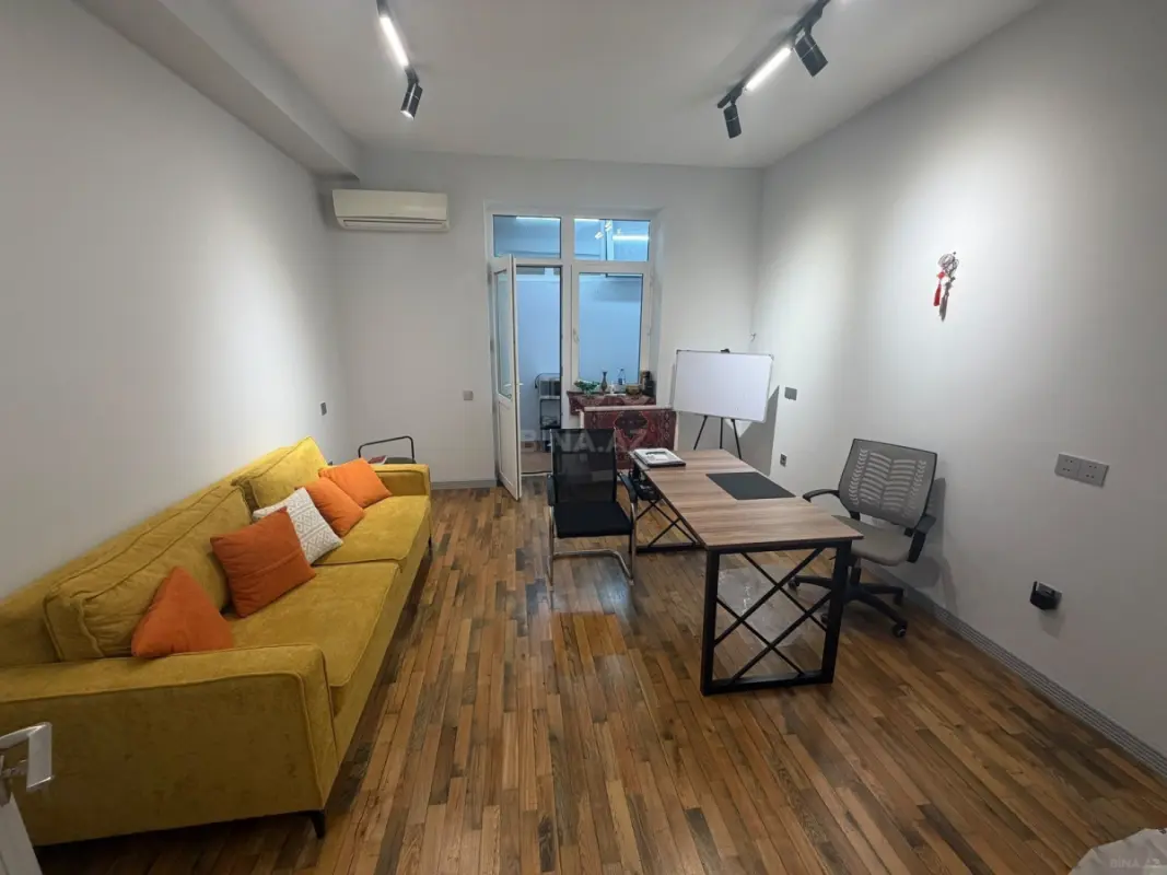 Kirayə verilir 2 otaqlı ofis 50 m²