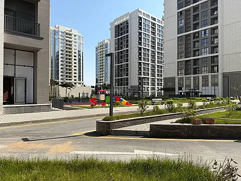 Satılır 4 otaqlı mənzil 172.8 m² — Bakı 4 otaq 172.80 m²