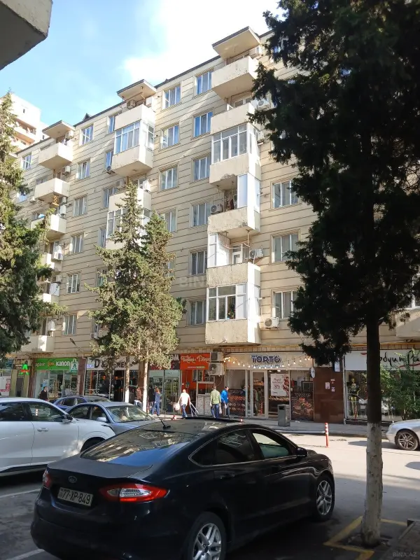 Satılır 2 otaqlı mənzil 57 m²