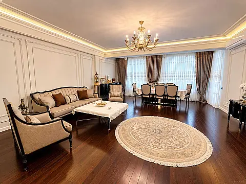 Satılır 4 otaqlı mənzil 180 m² — Bakı 4 otaq 180.00 m²