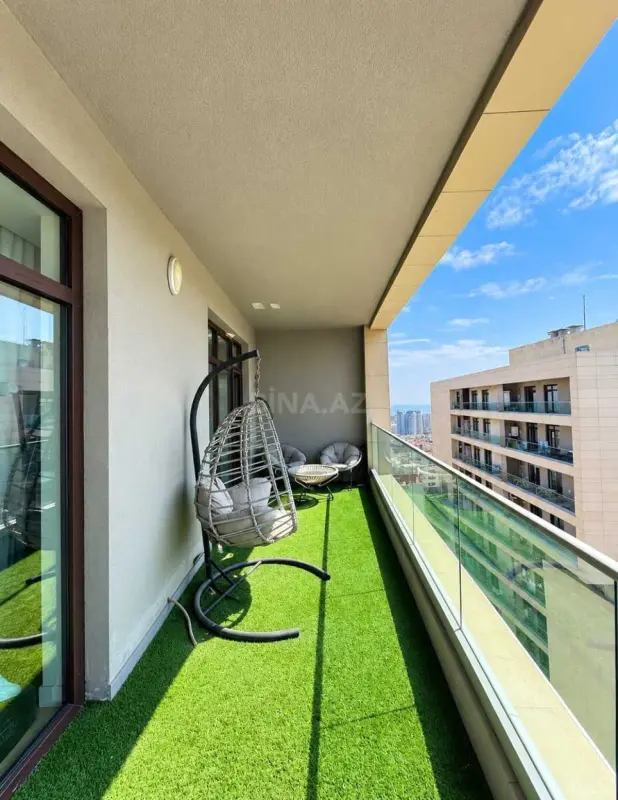 Satılır 3 otaqlı mənzil 148 m²