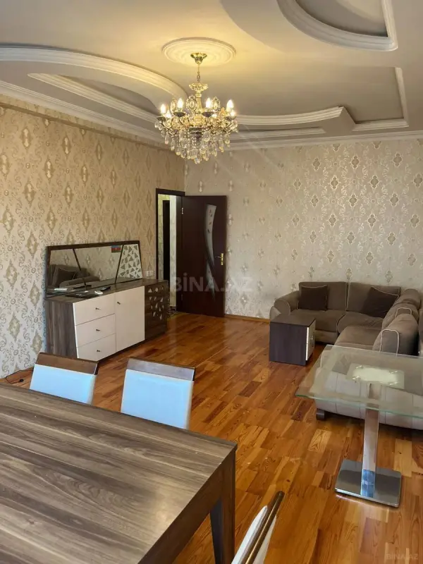 Kirayə verilir 3 otaqlı mənzil 105 m²