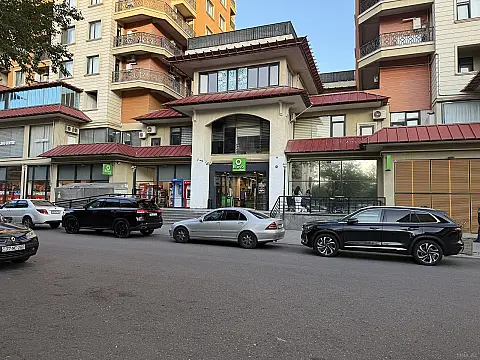 Kirayə verilir obyekt 70 m² — Bakı 70.00 m²