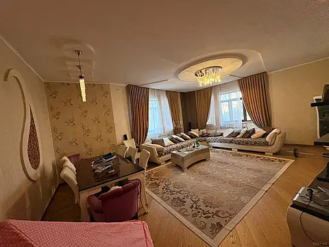 Satılır 4 otaqlı mənzil 170 m² — Bakı 4 otaq 170.00 m²