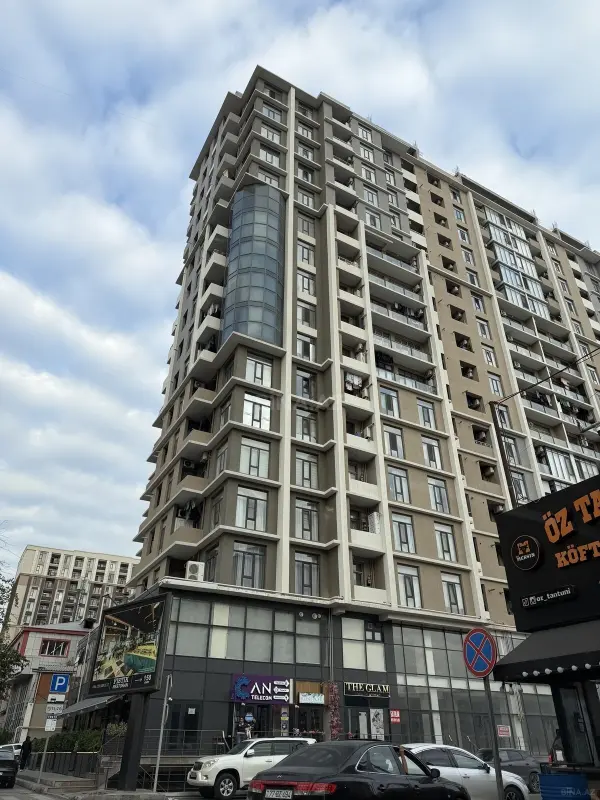 Satılır 1 otaqlı mənzil 40 m²