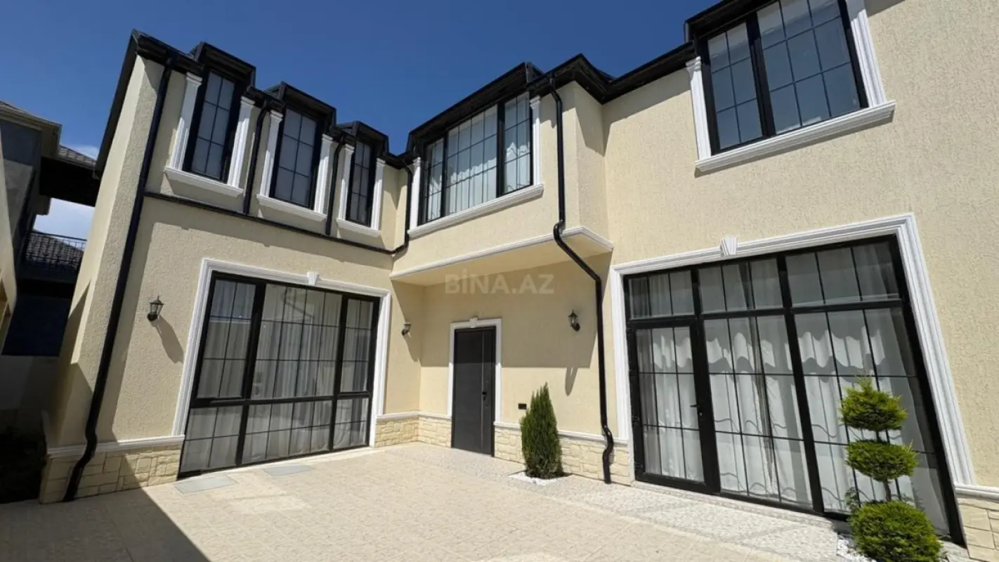 Satılır 4 otaqlı həyət evi 220 m²