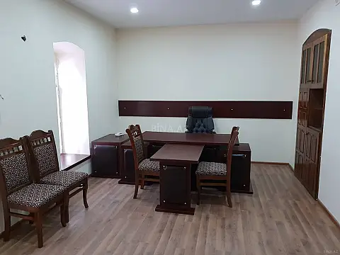 Kirayə verilir 3 otaqlı ofis 65 m² — Bakı, Nizami 3 otaq 65.00 m²