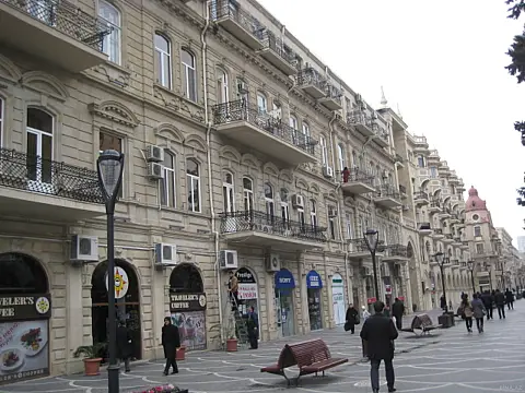 Kirayə verilir obyekt 125 m² — Bakı, Sahil qəs. 125.00 m²