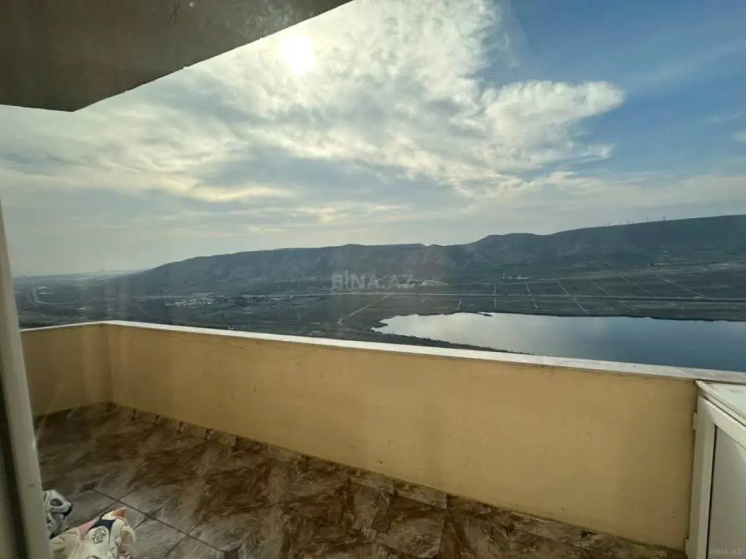 Satılır 3 otaqlı mənzil 128 m²