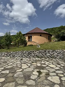 Satılır 4 otaqlı həyət evi 100 m² — Şamaxı 4 otaq 100.00 m²
