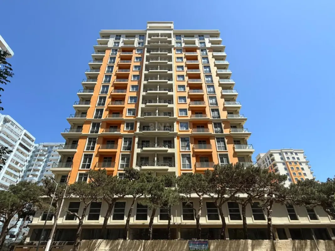 Satılır 2 otaqlı mənzil 61 m²