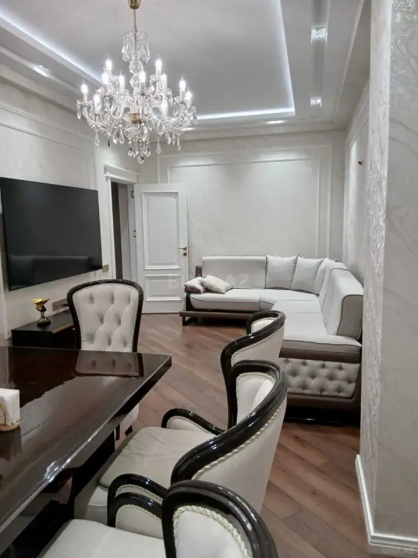 Satılır 3 otaqlı mənzil 95 m²