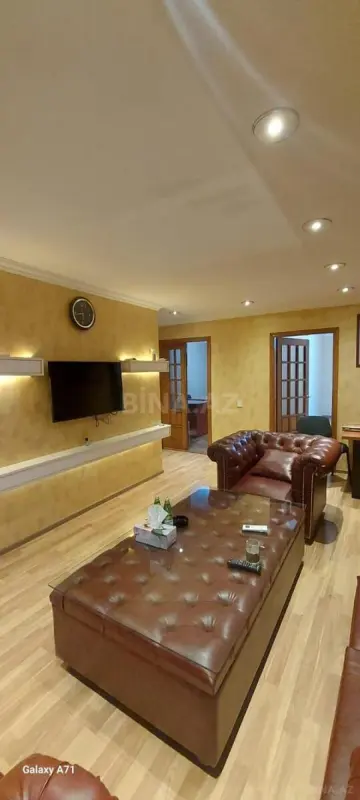 Kirayə verilir 3 otaqlı ofis 100 m²