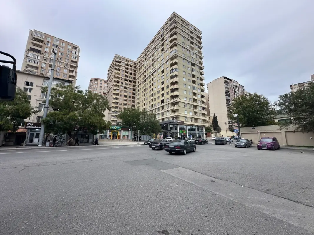 Satılır 3 otaqlı mənzil 60 m²