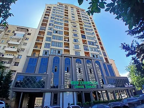 Satılır 4 otaqlı mənzil 199 m² — Bakı 4 otaq 199.00 m²