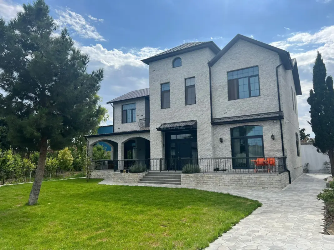 Satılır 5 otaqlı həyət evi 408 m²