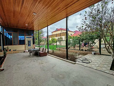 Satılır 5 otaqlı həyət evi 180 m² — Bakı 5 otaq 180.00 m²