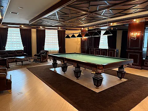Kirayə verilir 10 otaqlı ofis 1100 m² — Bakı 10 otaq 1100.00 m²