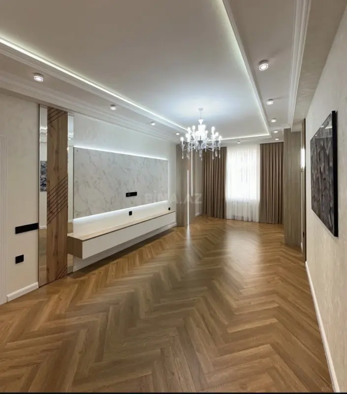 Satılır 3 otaqlı mənzil 120 m²