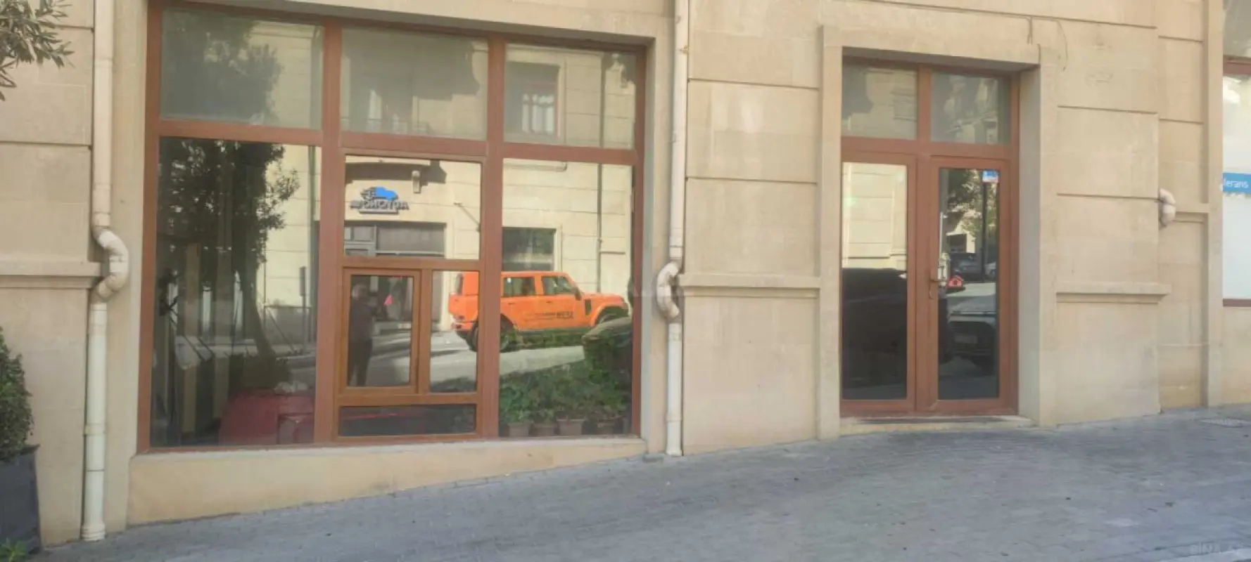 Kirayə verilir obyekt 200 m²