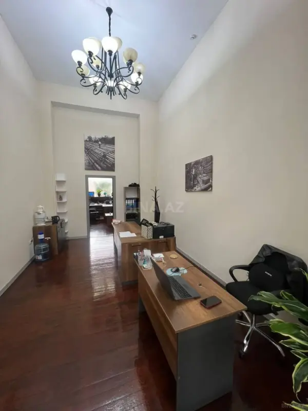 Kirayə verilir 2 otaqlı ofis 40 m²