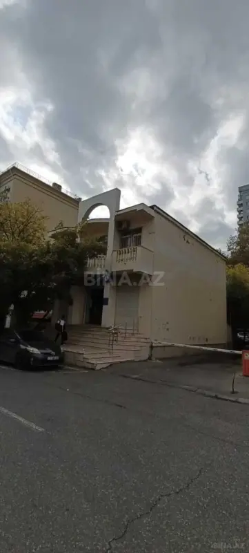 Kirayə verilir obyekt 220 m²