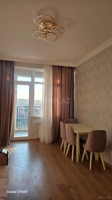 Kirayə verilir 3 otaqlı mənzil 100 m²