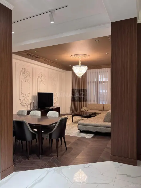 Satılır 3 otaqlı mənzil 170 m²