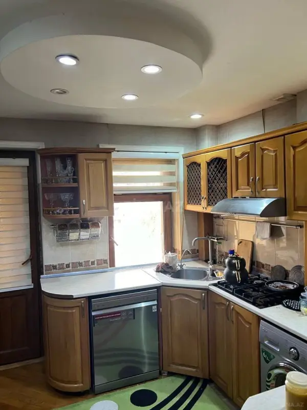 Satılır 4 otaqlı mənzil 90 m²