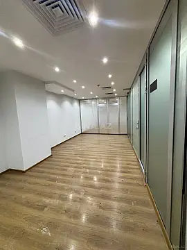 Kirayə verilir 14 otaqlı ofis 550 m² — Bakı 14 otaq 550.00 m²