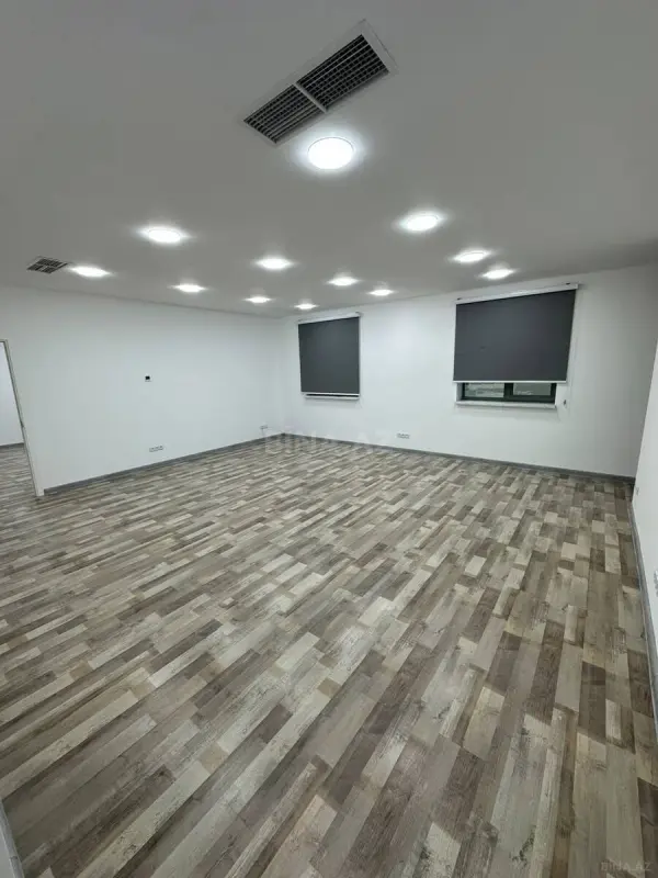 Kirayə verilir 3 otaqlı ofis 153 m²
